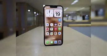 Is the iPhone 17E Better Than the iPhone 17? We Tested Both